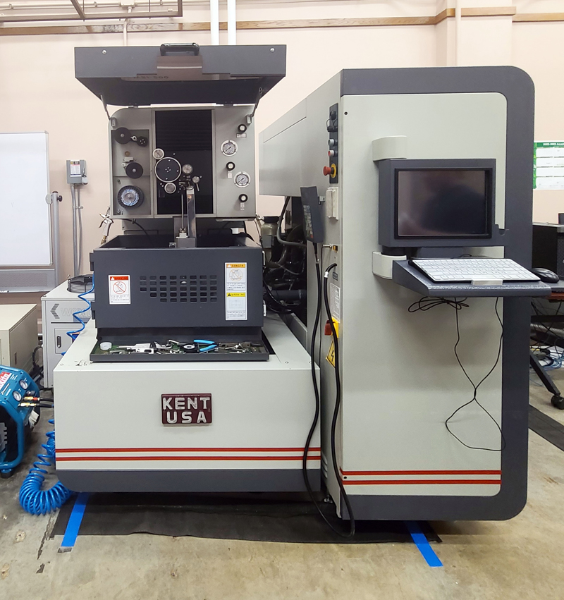 The WSi-200 Wire-Cut Submerge Type EDMfrom Kent USA has provided the University of North Texas with years of consistent performance.